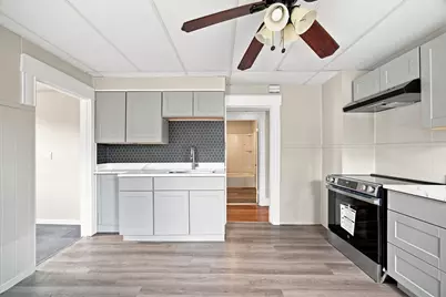 415 Orange St, Springfield, MA 01108 - Photo 4