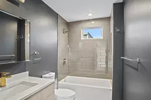 26 Crescent Ave, Boston, MA 02125 - Photo 22