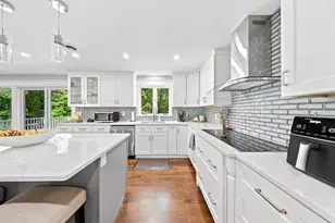 134 Parker Rd, Framingham, MA 01702 - Photo 2