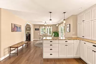 6 Meadow Lark Ln, Bourne, MA 02562 - Photo 8