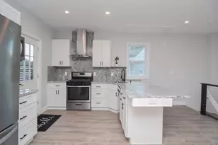 11 Station St, Sharon, MA 02067 - Photo 4