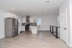11 Station St, Sharon, MA 02067 - Photo 8