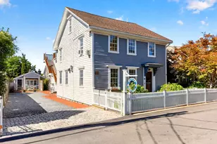 14 Court St, Provincetown, MA 02657 - Photo 2