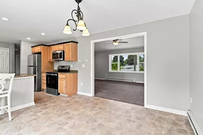 192 Empire St, Chicopee, MA 01013 - Photo 16