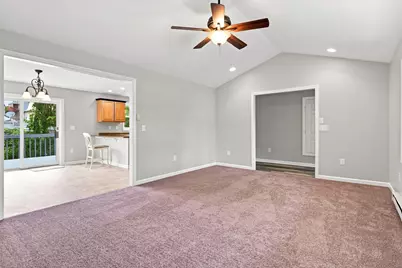 192 Empire St, Chicopee, MA 01013 - Photo 10