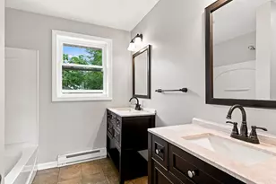 192 Empire St, Chicopee, MA 01013 - Photo 22