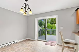 192 Empire St, Chicopee, MA 01013 - Photo 12