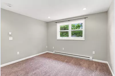 192 Empire St, Chicopee, MA 01013 - Photo 26