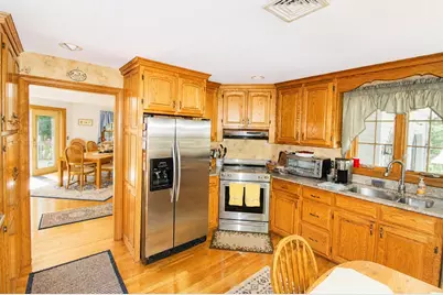 125 Boxwood Ln, Bridgewater, MA 02324 - Photo 8
