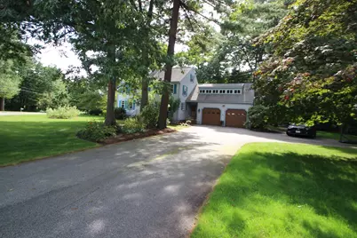 125 Boxwood Ln, Bridgewater, MA 02324 - Photo 2