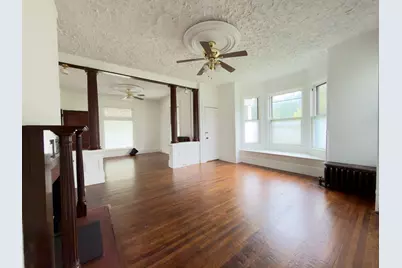 142 Thompson St #1, Springfield, MA 01109 - Photo 4
