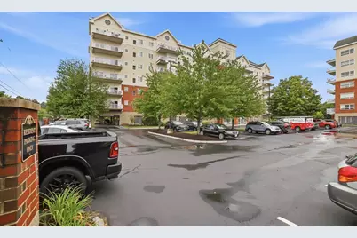 527 Pawtucket Blvd #608, Lowell, MA 01854 - Photo 18