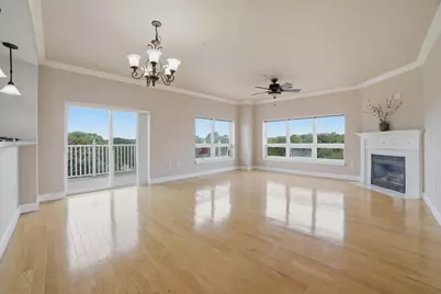 527 Pawtucket Blvd #608, Lowell, MA 01854 - Photo 6