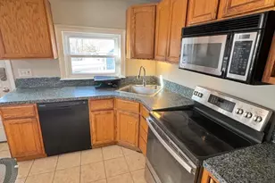 1547 Liberty St, Braintree, MA 02184 - Photo 4