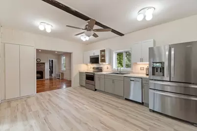 727 Andover, Lowell, MA 01852 - Photo 4