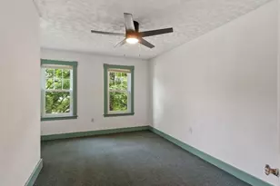 727 Andover, Lowell, MA 01852 - Photo 24