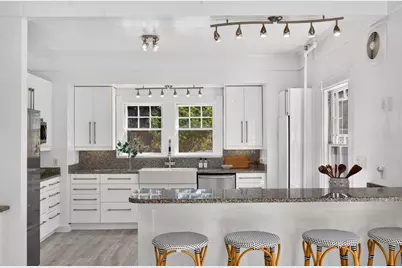 1 Main St, Falmouth, MA 02540 - Photo 16