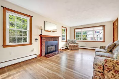 14 Centre Lane, Boston, MA 02132 - Photo 4