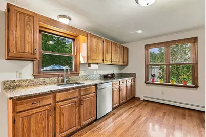 4 Florence Cir, Upton, MA 01568 - Photo 6