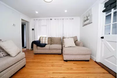 12 Bailey St, Lynn, MA 01904 - Photo 6