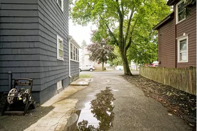 12 Bailey St, Lynn, MA 01904 - Photo 38