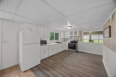 185 Linden St, Berlin, MA 01503 - Photo 6