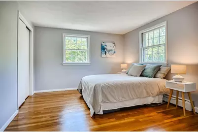 16 Phillip Ave, Burlington, MA 01803 - Photo 20