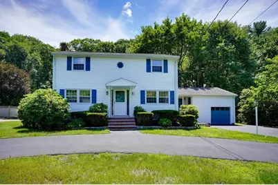 16 Phillip Ave, Burlington, MA 01803 - Photo 10