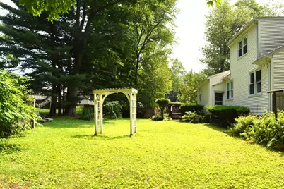 18 Highland Park Drive, West Springfield, MA 01089 - Photo 22