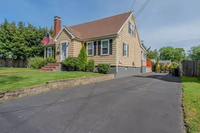 282 Longhill Ave, Somerset, MA 02726 - Photo 2