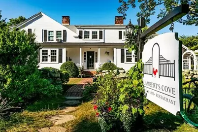 90 Manaquayak, West Tisbury, MA 02575 - Photo 2