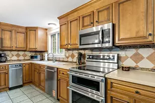 18 Dinahs Way, Wareham, MA 02571 - Photo 6