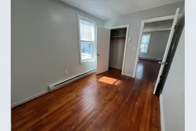 558 Plymouth Ave #1R, Fall River, MA 02721 - Photo 4