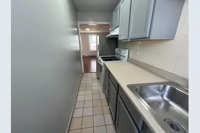 558 Plymouth Ave #1R, Fall River, MA 02721 - Photo 6