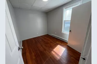 558 Plymouth Ave #1R, Fall River, MA 02721 - Photo 2