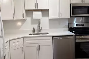 39 Berlin St, Clinton, MA 01510 - Photo 4