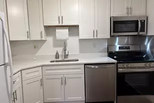 39 Berlin St, Clinton, MA 01510 - Photo 2