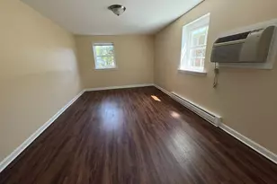39 Berlin St, Clinton, MA 01510 - Photo 16