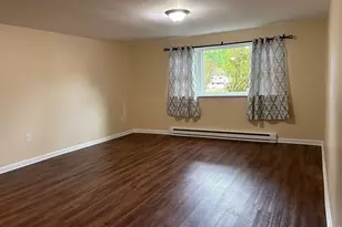 39 Berlin St, Clinton, MA 01510 - Photo 10