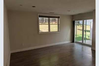 15 Bennett St #15, Nashua, NH 03064 - Photo 6