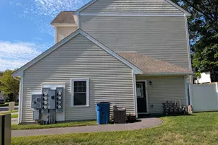 15 Bennett St, Nashua, NH 03064 - Photo 2