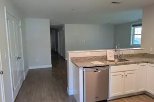 15 Bennett St, Nashua, NH 03064 - Photo 4