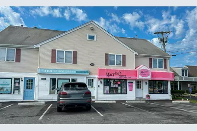 1481 Iyannough Rd, Barnstable, MA 02601 - Photo 4