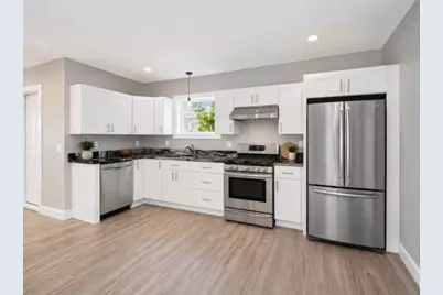 85 Middle St, Fairhaven, MA 02719 - Photo 2