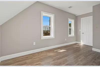 85 Middle St, Fairhaven, MA 02719 - Photo 14