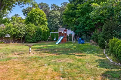 50 Pine St, Falmouth, MA 02556 - Photo 34