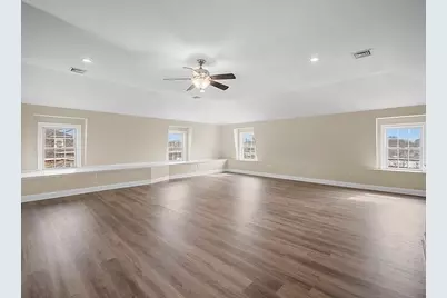 63 Varnum Ave #1, Lowell, MA 01850 - Photo 2
