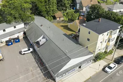 822 Eastern Ave, Fall River, MA 02723 - Photo 4