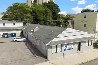822 Eastern Ave, Fall River, MA 02723 - Photo 1