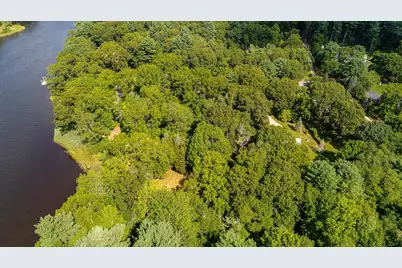 18 Town Landing Rd, Berkley, MA 02779 - Photo 18